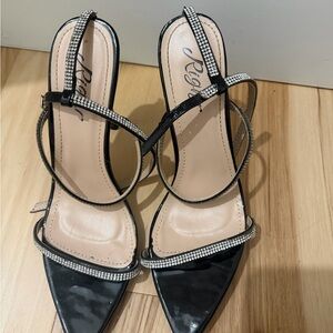 Black patent Sz 41 leather strappy heels with rhinestone details #glamour